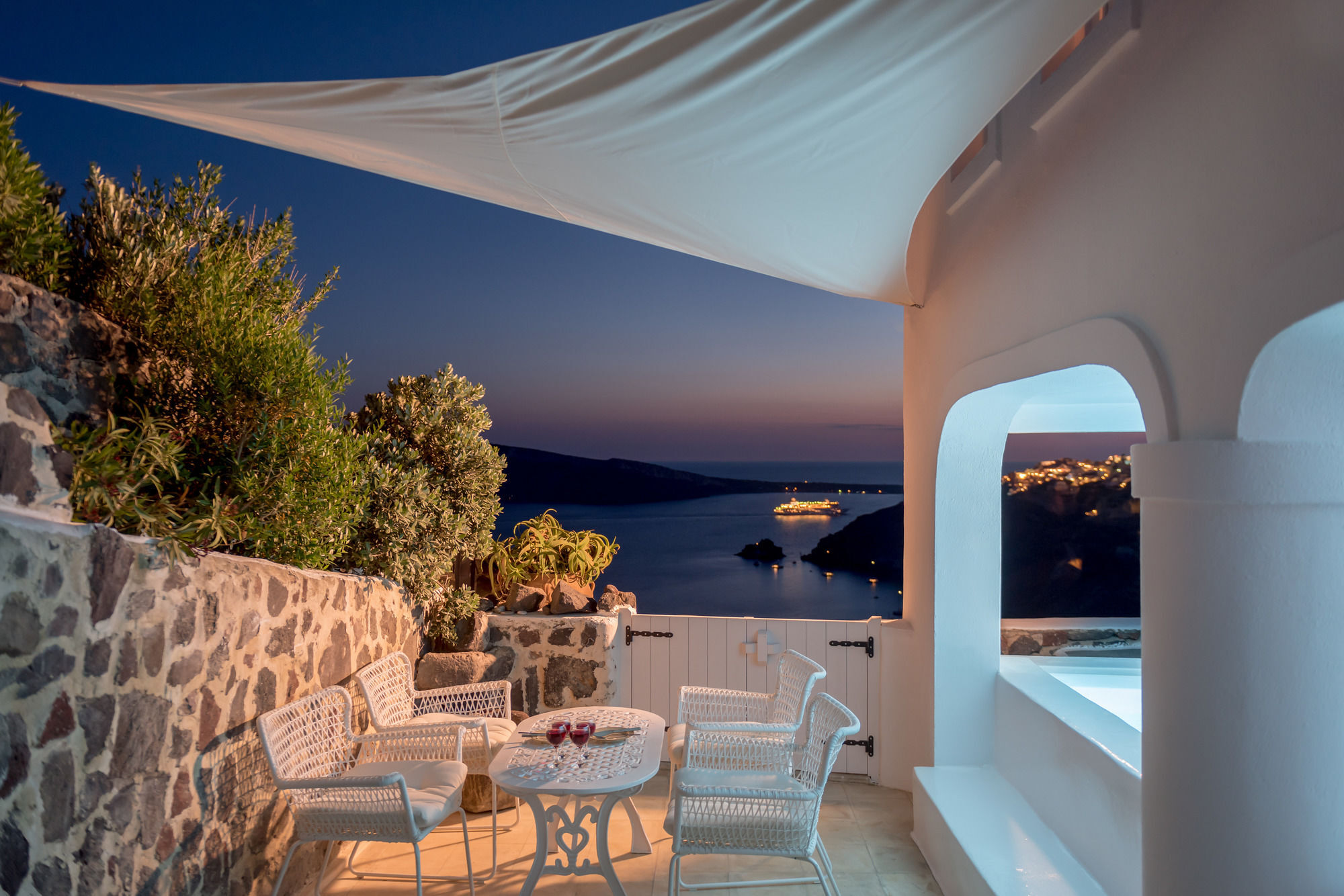 White House Villa Foinikia  Экстерьер фото